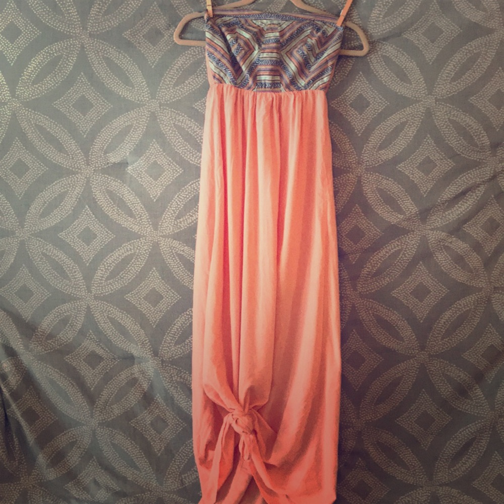 Strapless Maxi- small
